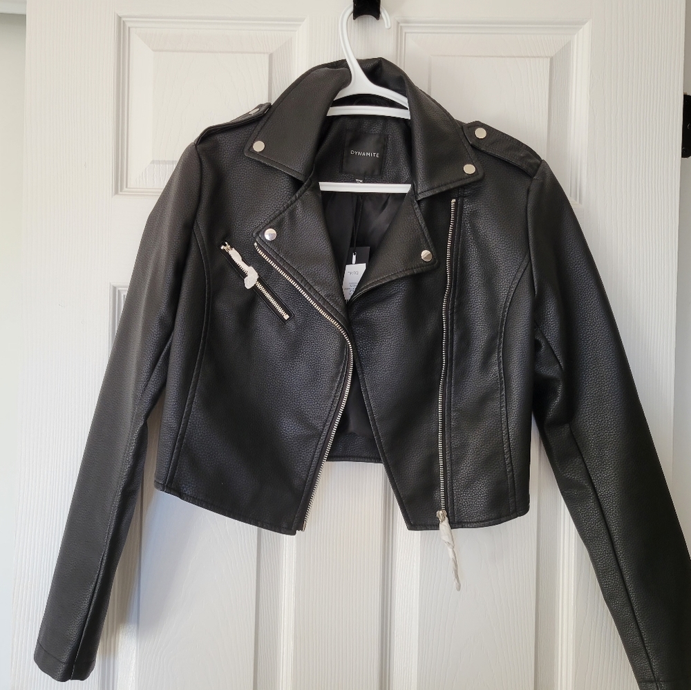 Crop Faux Leather jacket